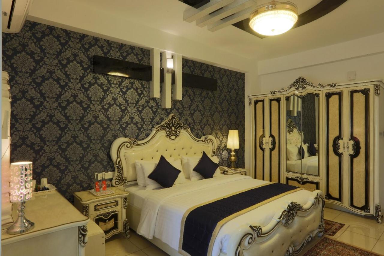 Premier Suites Business Hotel Bangalore Eksteriør bilde